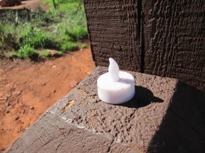 One flicker light on a post